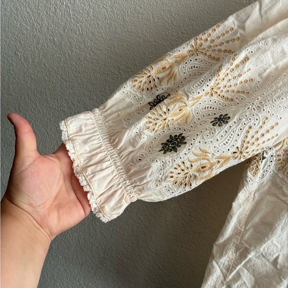 Democracy Women's Beige Embroidered Button Down Shirt S - Picture 4 of 13